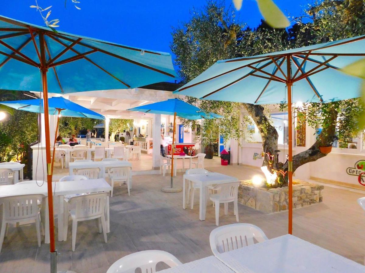 Village Valle D'Oro Aparthotel 산 메나이오 외부 사진