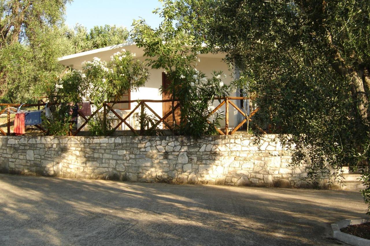 Village Valle D'Oro Aparthotel 산 메나이오 외부 사진