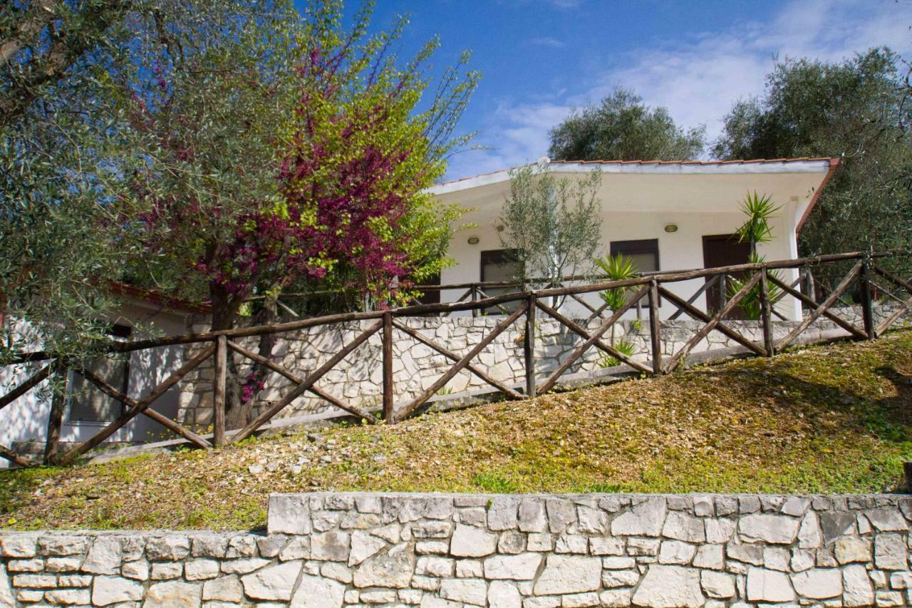 Village Valle D'Oro Aparthotel 산 메나이오 외부 사진